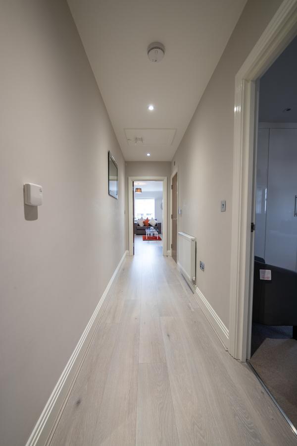 Helios Court Penthouse Serviced Apartment By Ferndale Maidenhead Ngoại thất bức ảnh